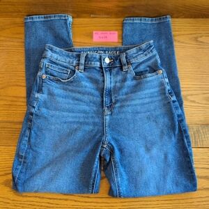Women's American Eagle Mom Jeans, 4x28
